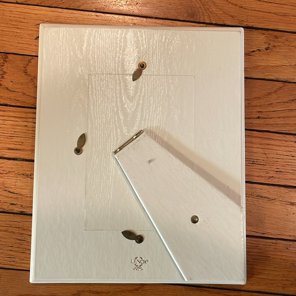 Vintage Lenox 4x6 Picture frame - Picture 3 of 5